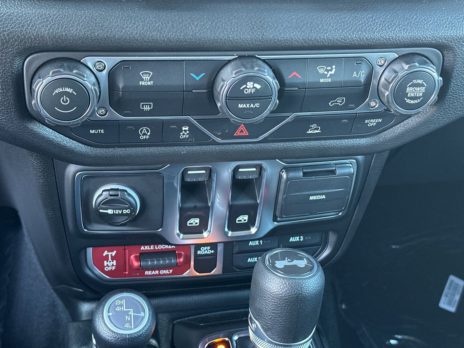 New 2026 Jeep Wrangler Sport AWD/4WD image 17