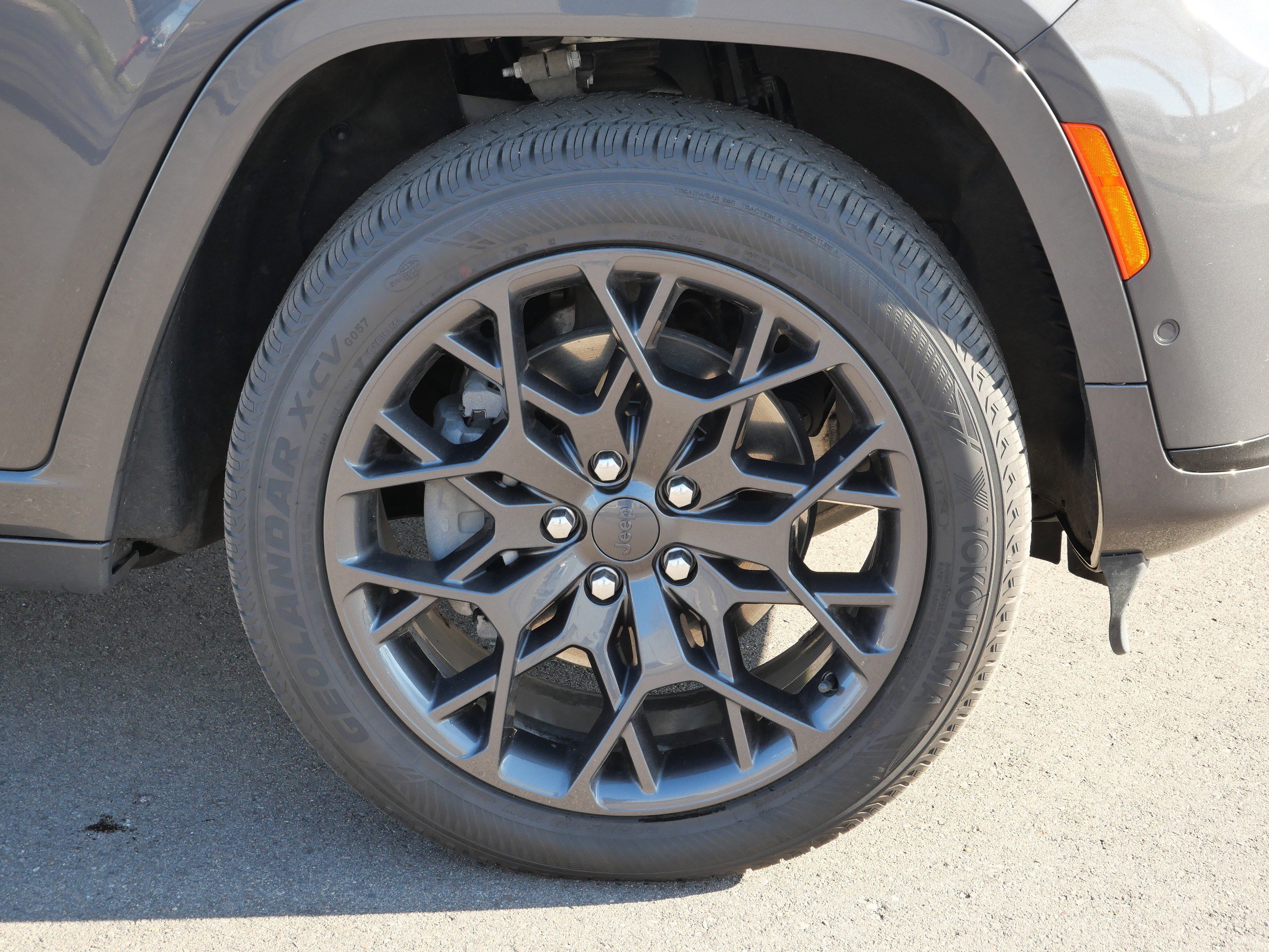 Used 2023 Jeep Grand Cherokee L Summit w/ High Altitude Package image 15