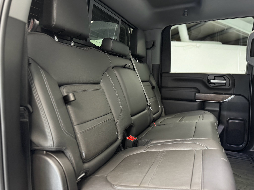 Used 2021 GMC Sierra 3500 Denali w/ Denali Ultimate Package image 35
