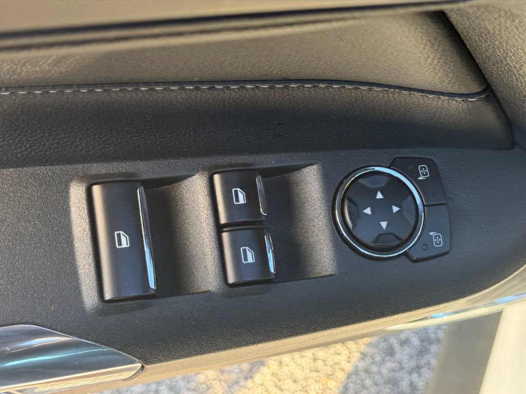 Used 2023 Ford Mustang Premium image 13