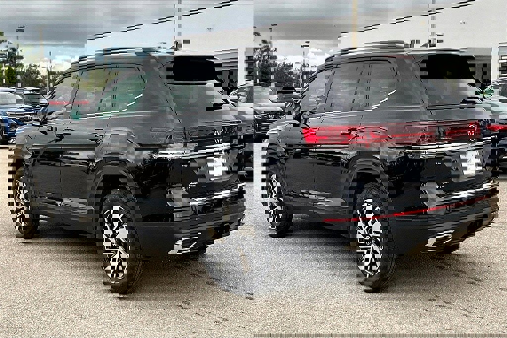 New 2026 Volkswagen Atlas SE image 7