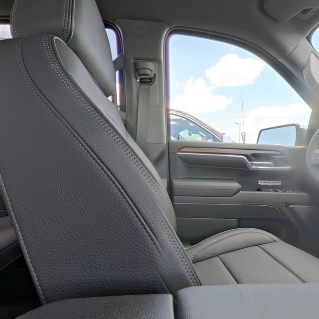 New 2026 GMC Sierra 1500 Denali w/ Denali Reserve Package AWD/4WD image 34