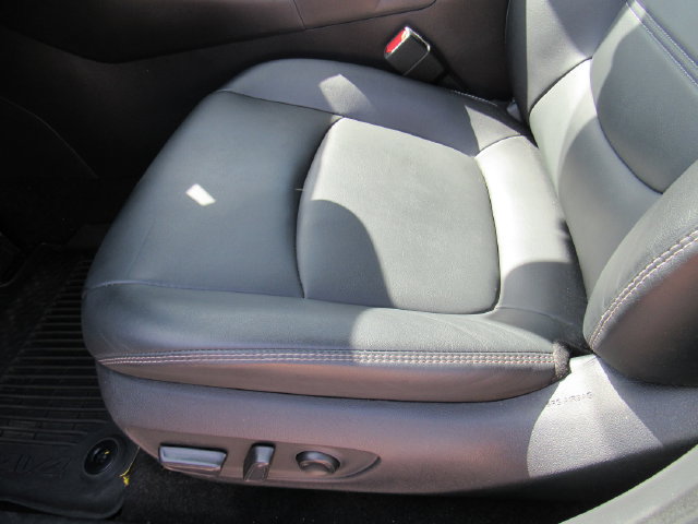 Used 2024 Toyota RAV4 XLE Premium w/ Weather Package AWD/4WD image 22