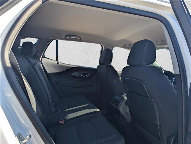 Used 2024 GMC Terrain SLE w/ Driver Convenience Package image 14