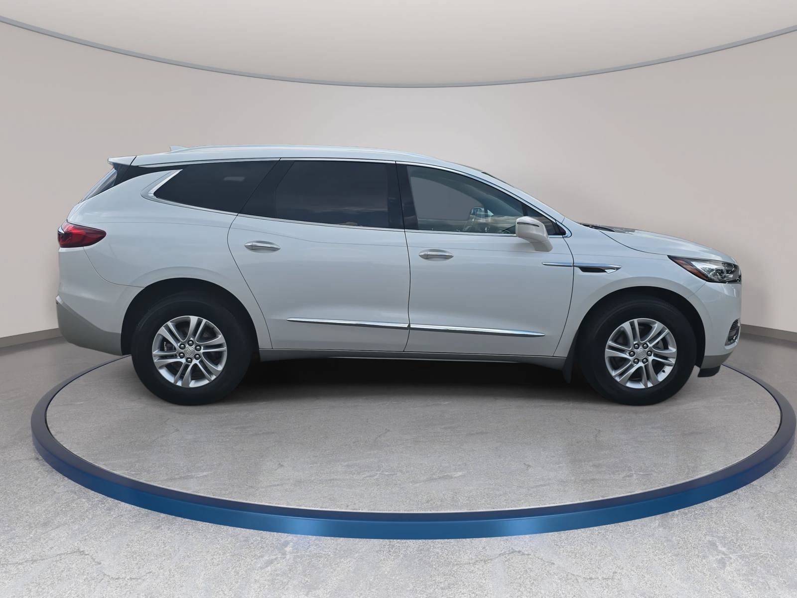 Used 2019 Buick Enclave Essence FWD image 4