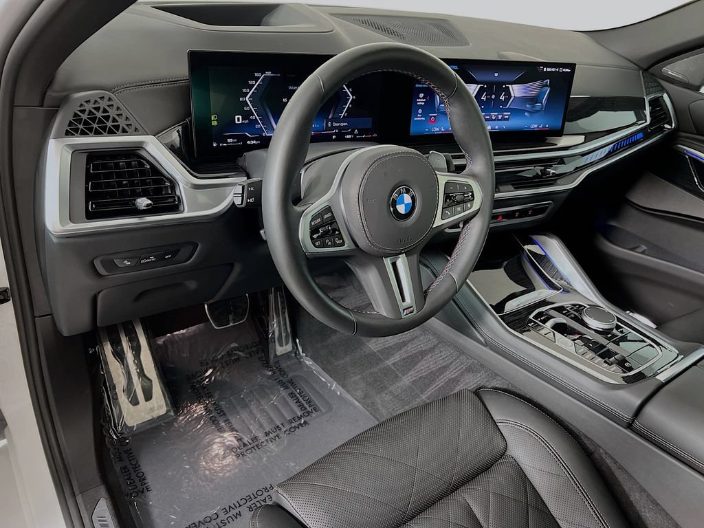 Used 2025 BMW X6 M60i AWD/4WD image 9