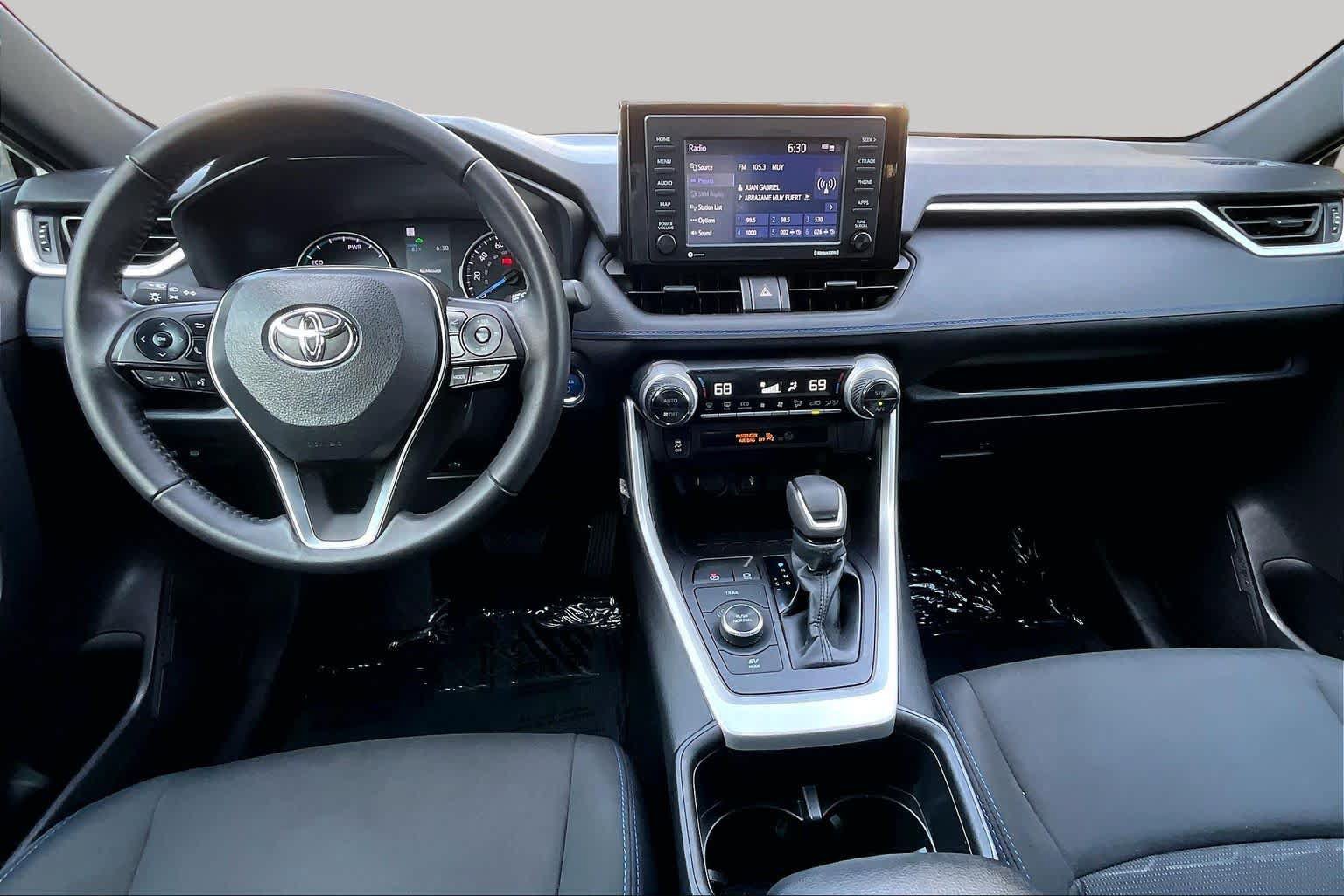 Used 2022 Toyota RAV4 SE AWD/4WD image 15