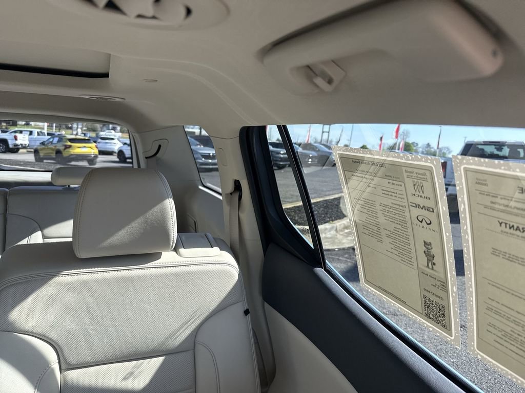 Certified 2022 GMC Acadia Denali w/ Denali Ultimate Package image 12