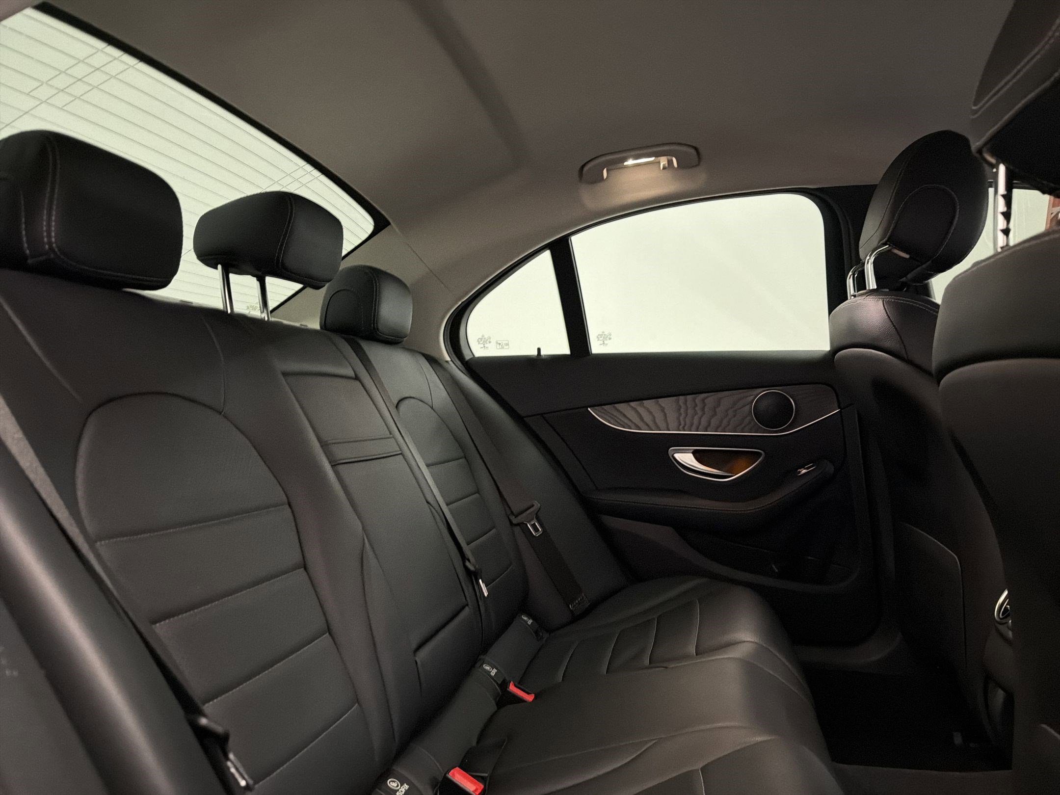 Used 2017 Mercedes-Benz C 300 Sedan image 27