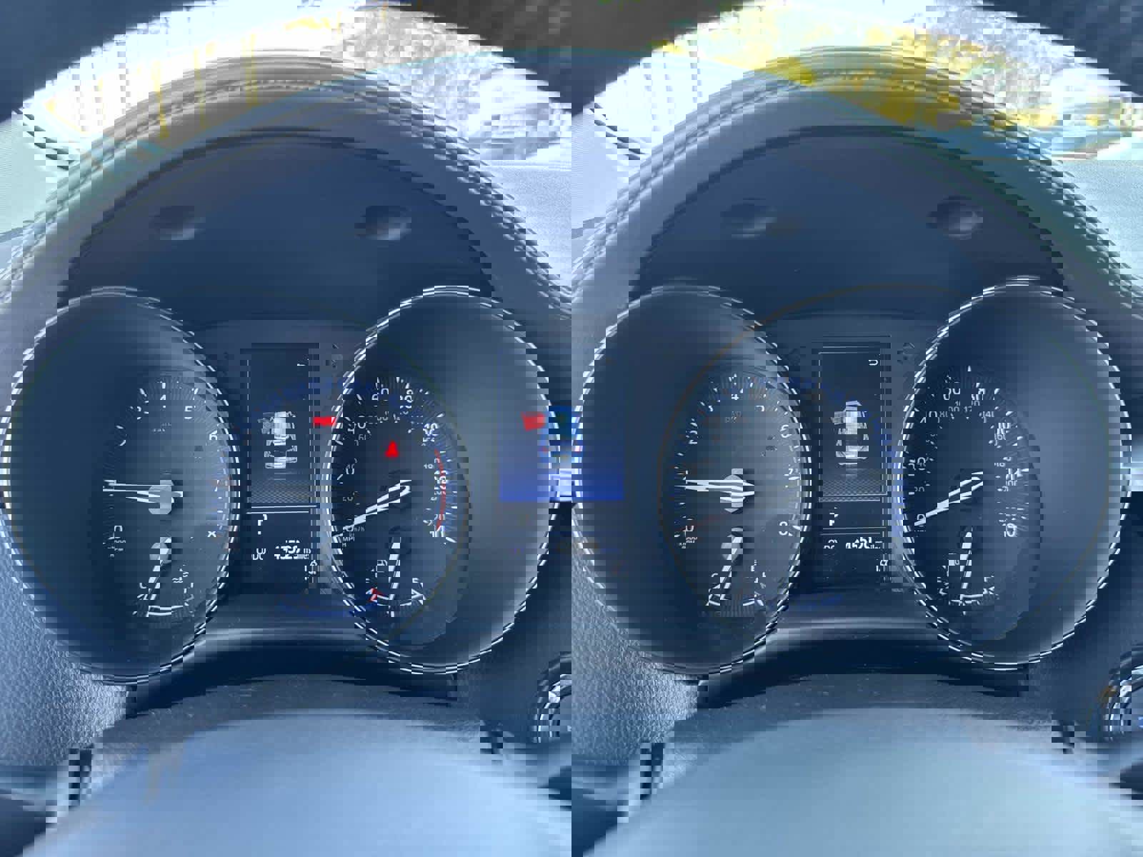 Used 2021 Toyota C-HR Limited image 30