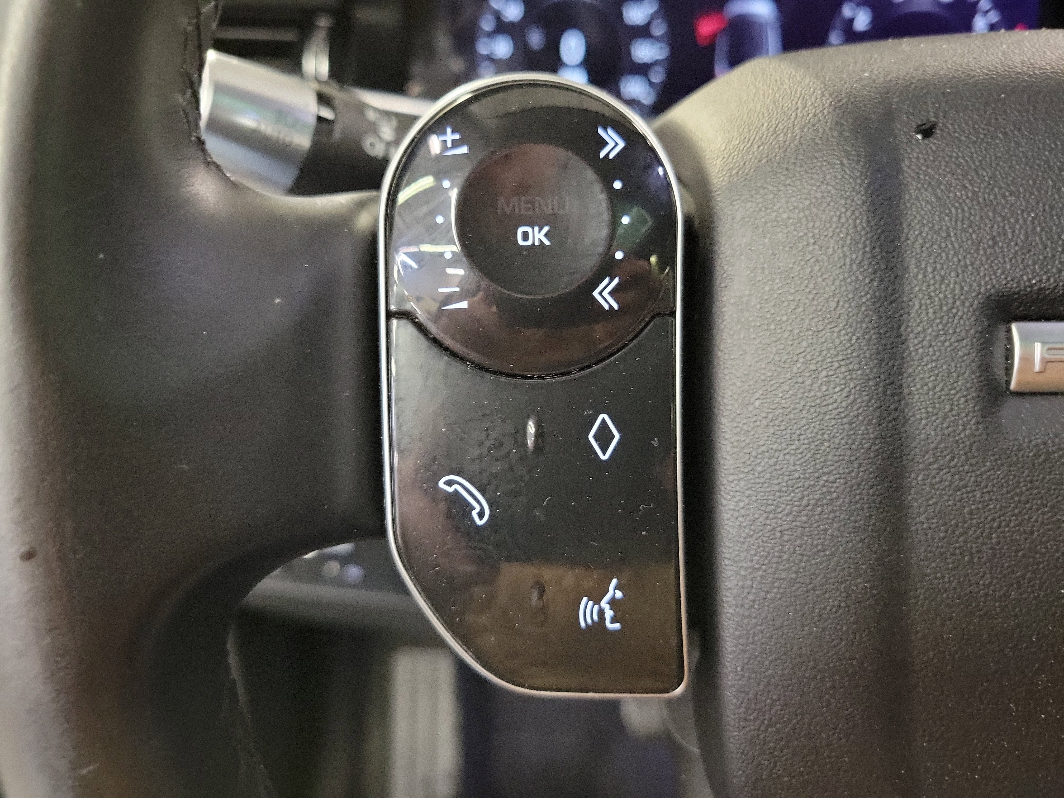 Used 2020 Land Rover Range Rover Evoque S image 20