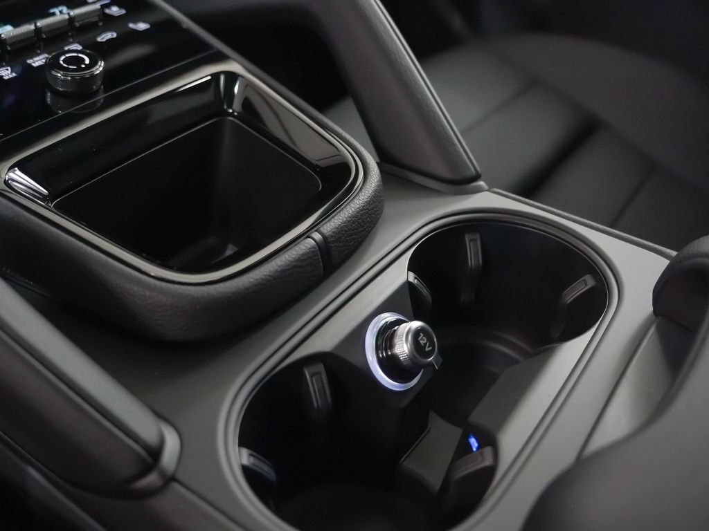 Certified 2026 Porsche Cayenne AWD/4WD image 32