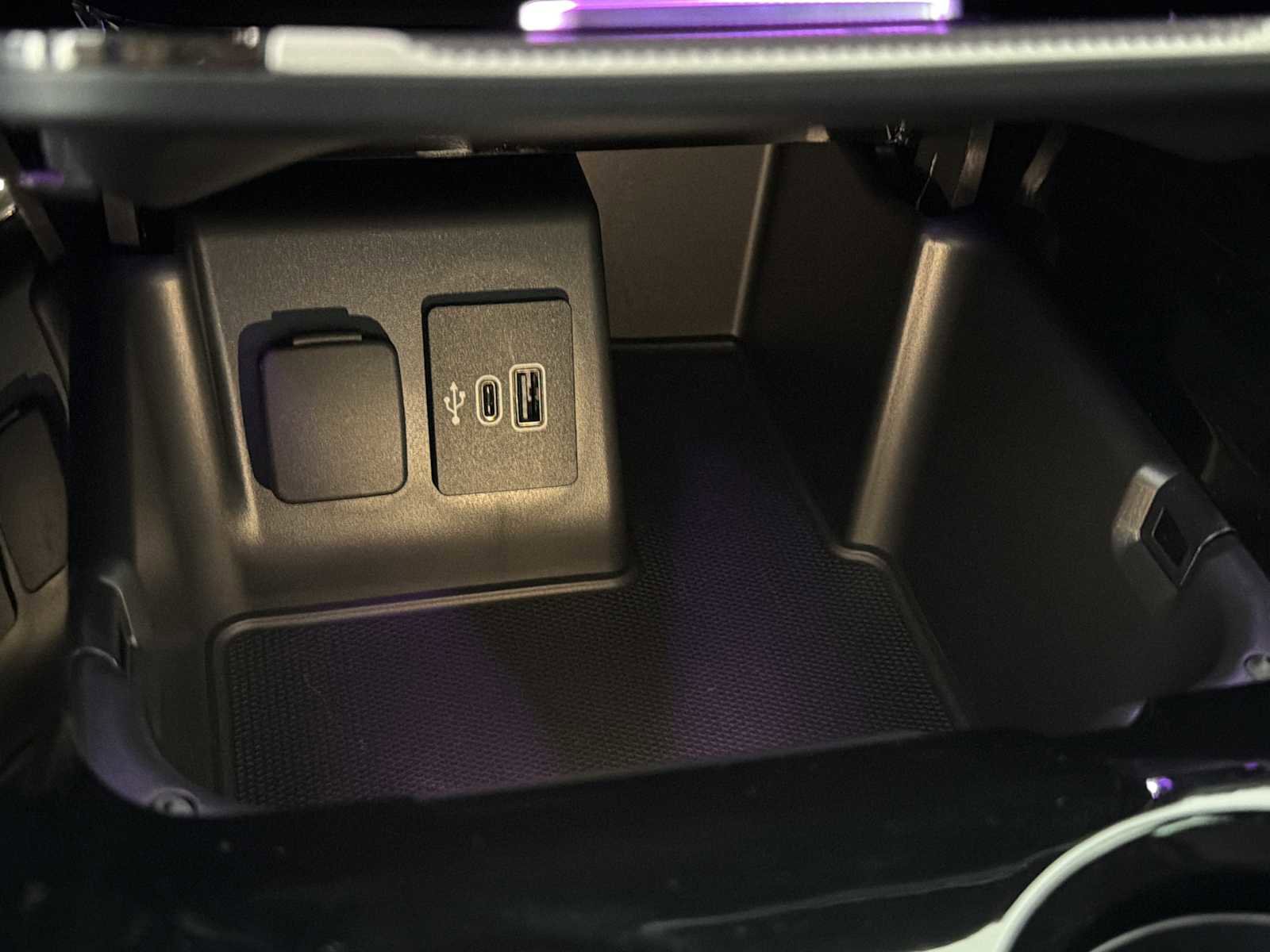 Used 2025 Ford Explorer Platinum image 33