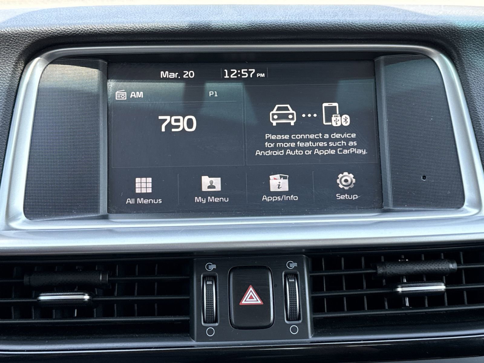 Used 2020 Kia Optima LX image 20