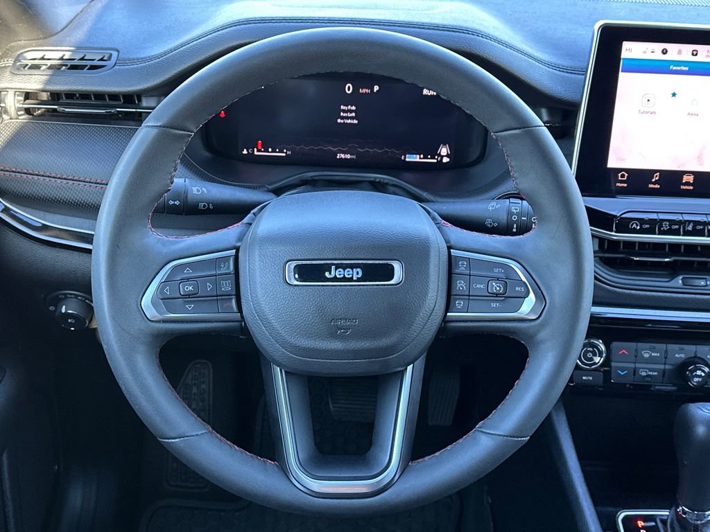 Used 2025 Jeep Compass Trailhawk w/ Trailhawk Elite Group image 23