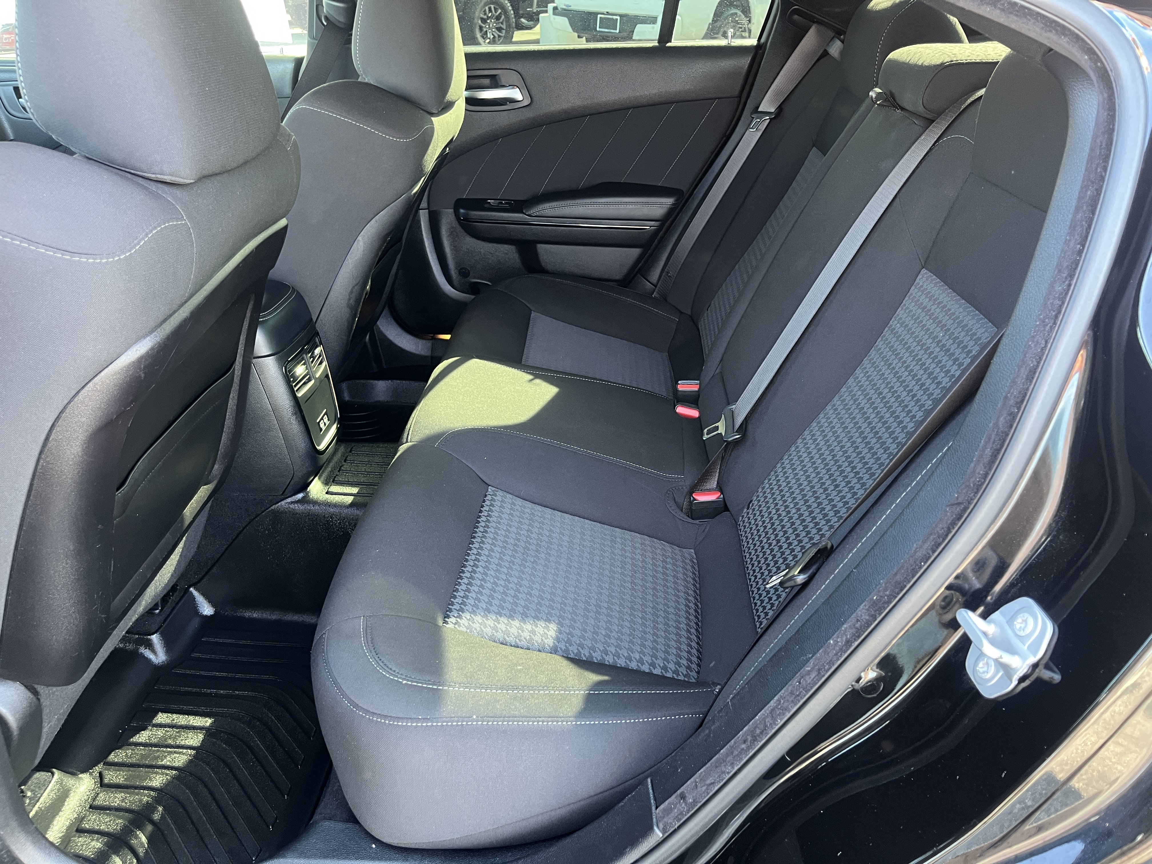 Used 2021 Dodge Charger R/T w/ Blacktop Package RWD image 30
