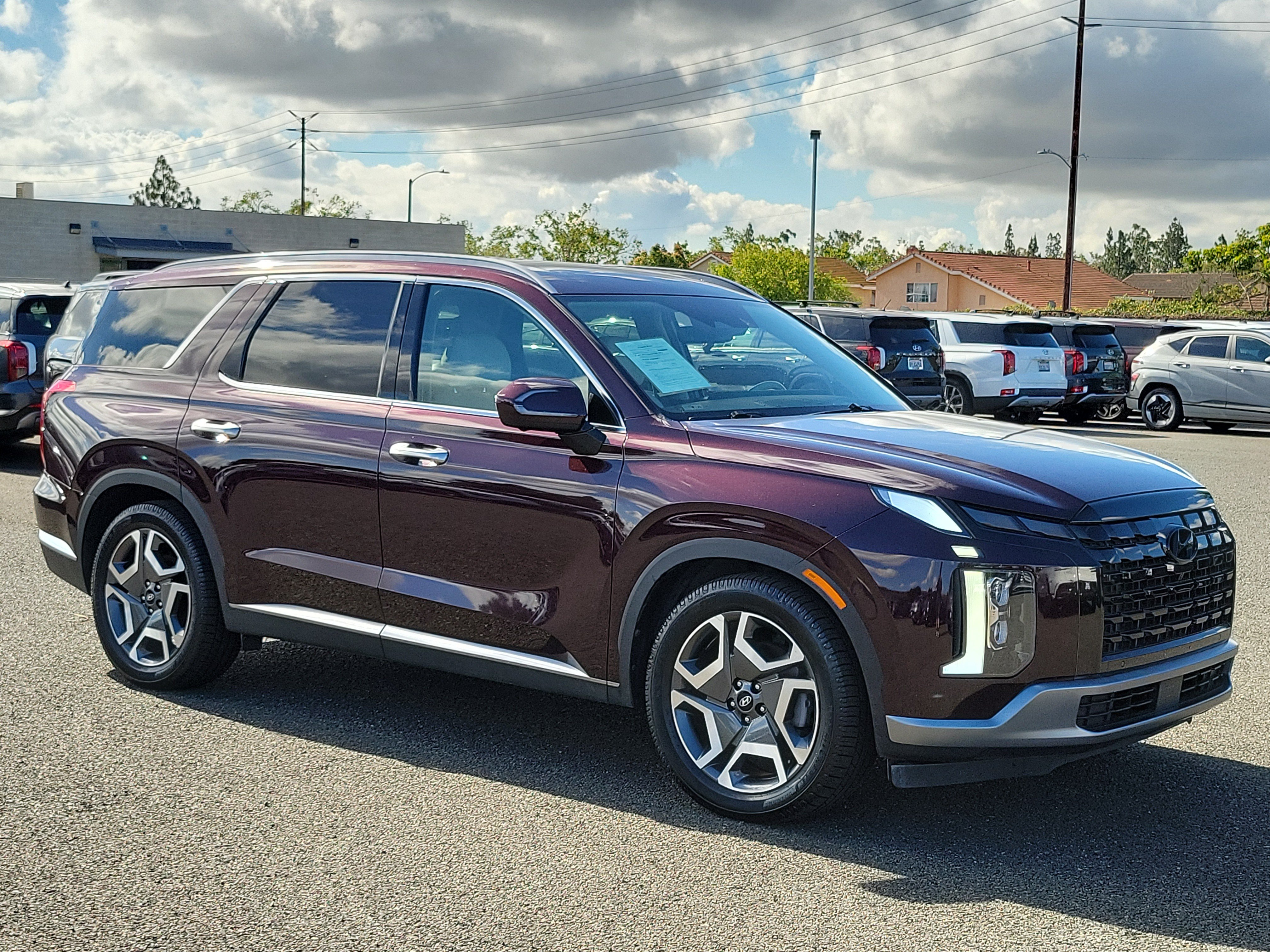 Used 2024 Hyundai Palisade Limited FWD image 7