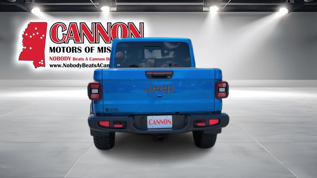 Used 2024 Jeep Gladiator Rubicon AWD/4WD image 6