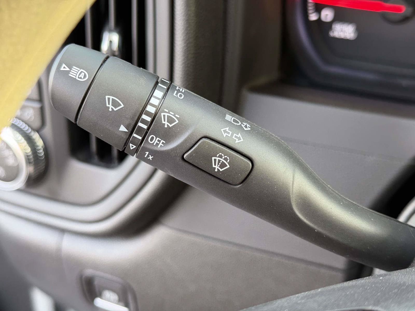 Used 2025 GMC Sierra 2500 Pro AWD/4WD image 14