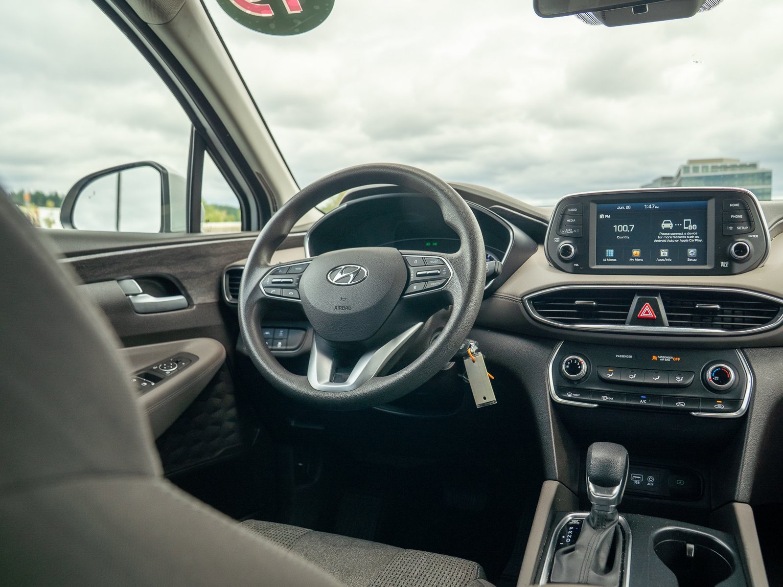 Used 2019 Hyundai Santa Fe SE AWD/4WD image 16