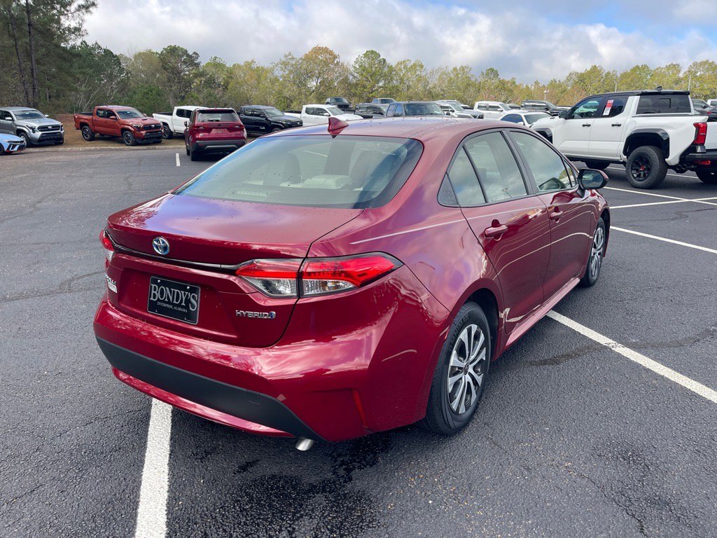 Used 2022 Toyota Corolla LE image 17