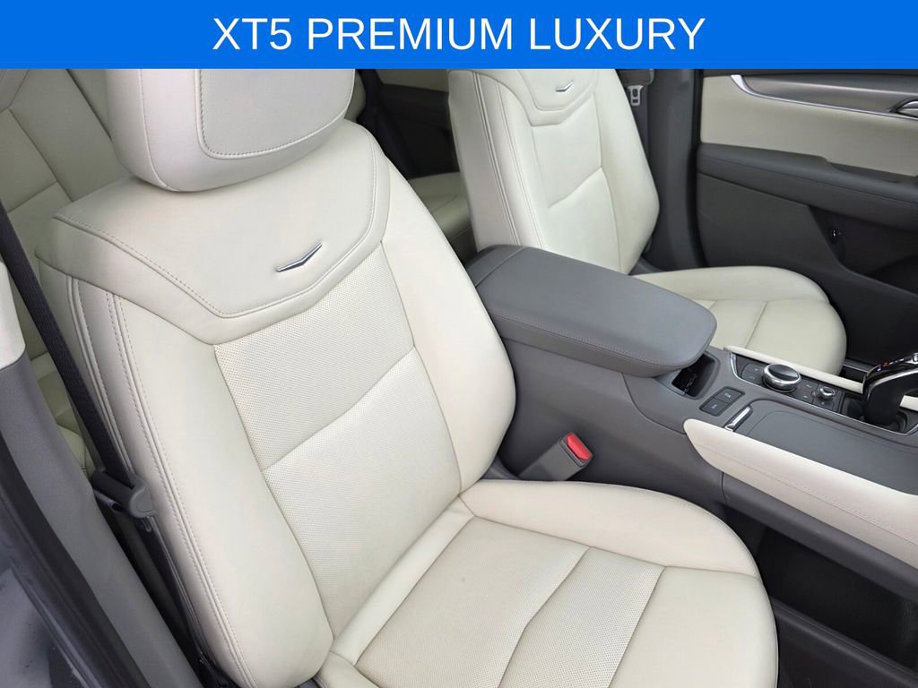 Used 2023 Cadillac XT5 Premium Luxury image 29