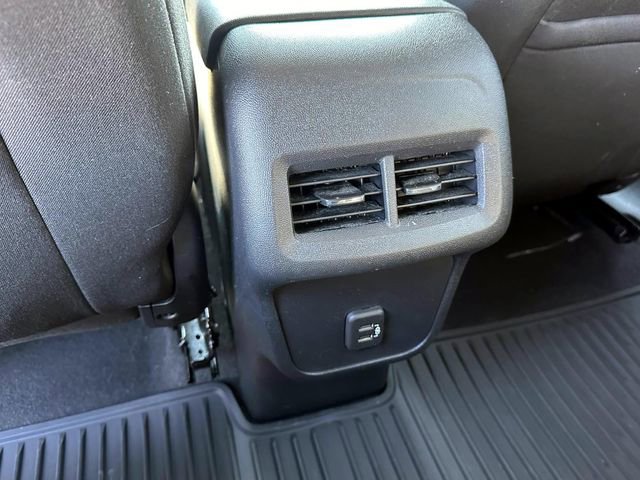 Used 2020 Chevrolet Equinox LS w/ LS Convenience Package image 11