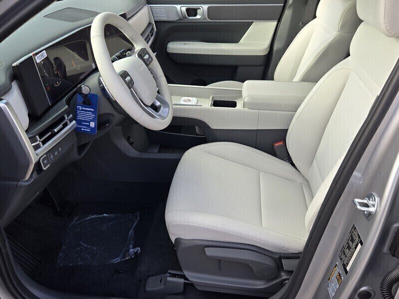 New 2027 Hyundai Santa Fe SE FWD image 5
