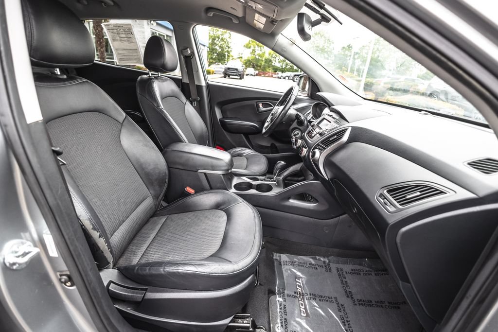 Used 2011 Hyundai Tucson GLS FWD image 27