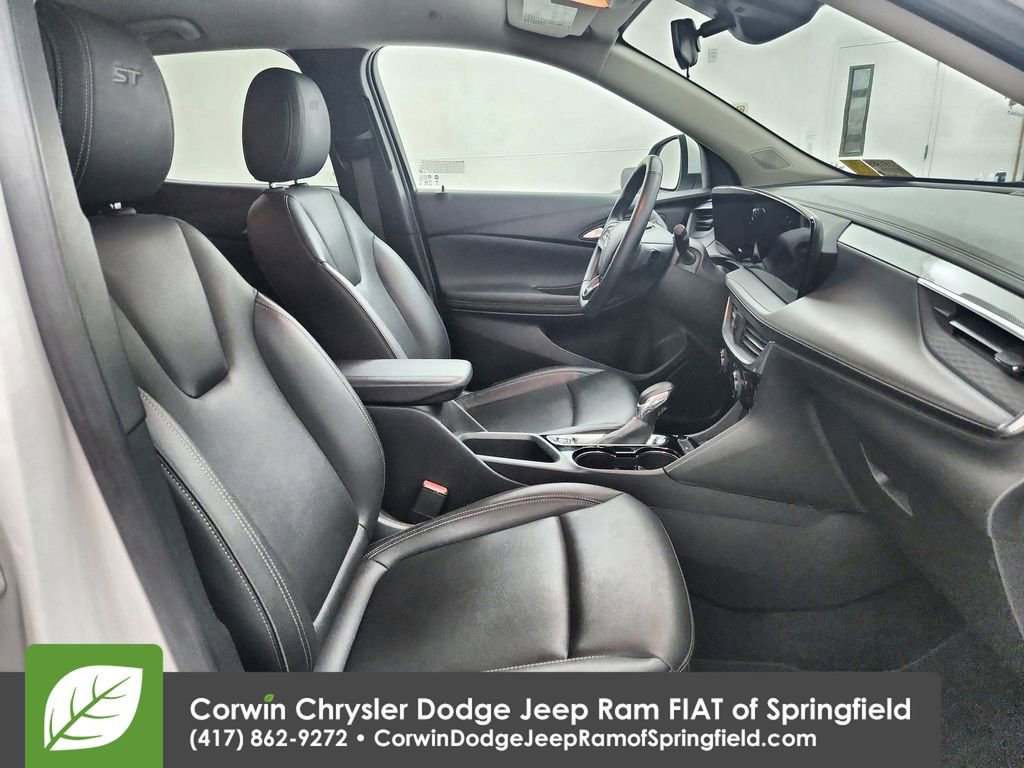 Used 2024 Buick Encore GX Sport Touring image 32