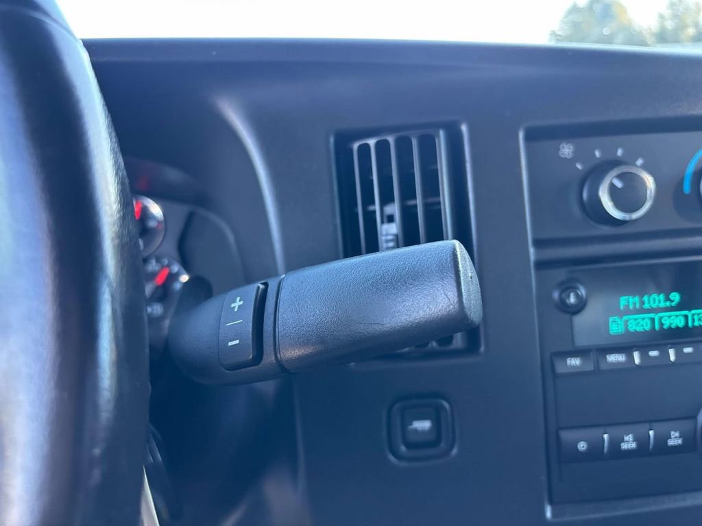 Used 2022 GMC Savana 3500 w/ Power Convenience Package image 19