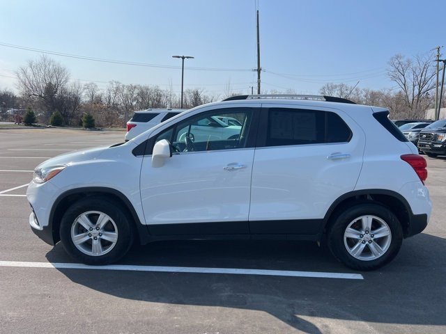 Used 2017 Chevrolet Trax LT w/ LT Convenience Package image 8