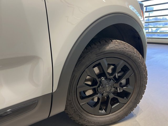 Used 2025 Kia Telluride AWD image 61