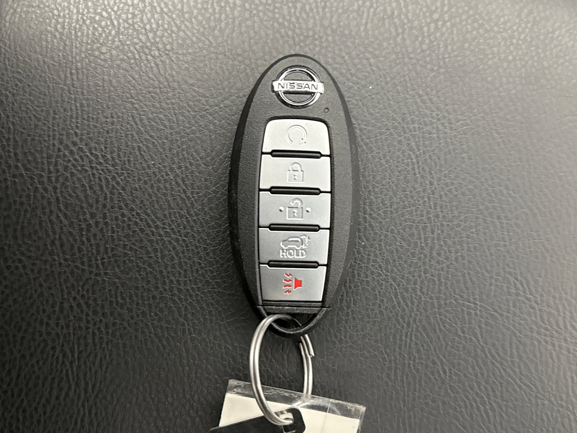 Used 2019 Nissan Pathfinder Platinum image 27
