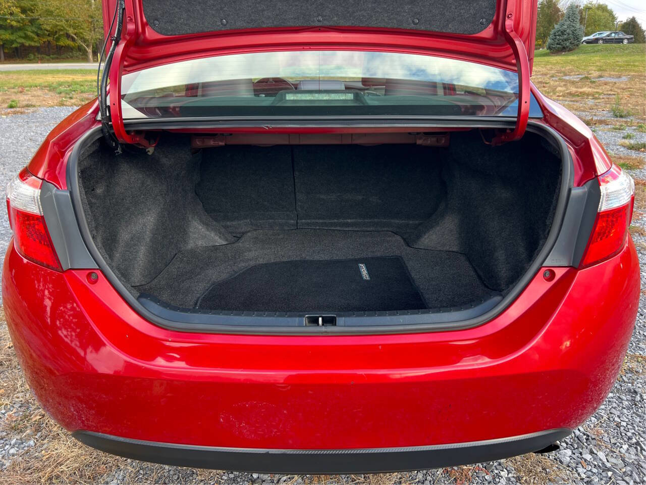 Used 2014 Toyota Corolla image 13