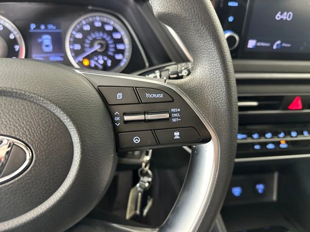 Used 2023 Hyundai Sonata SE FWD image 16