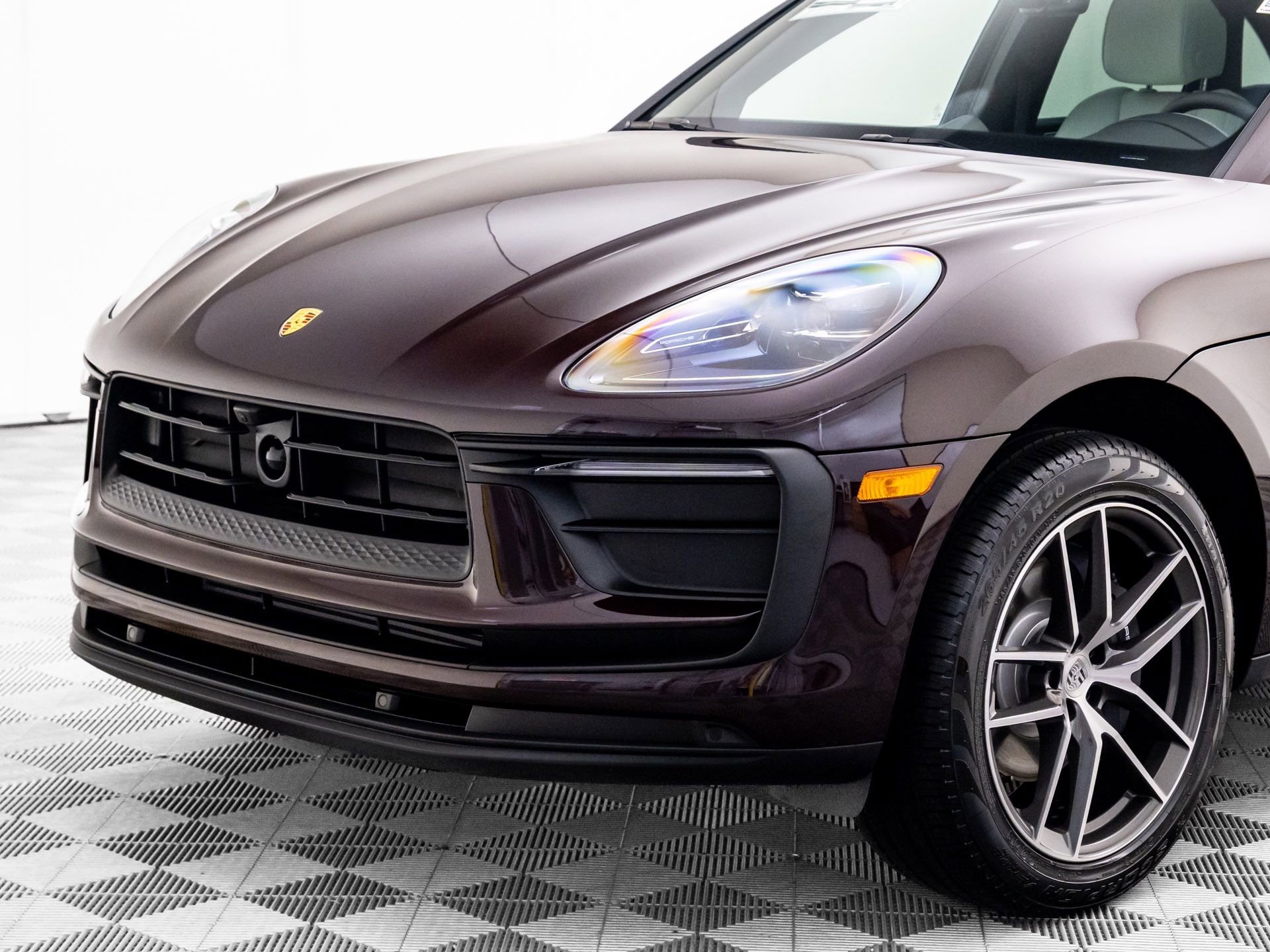 New 2026 Porsche Macan image 36