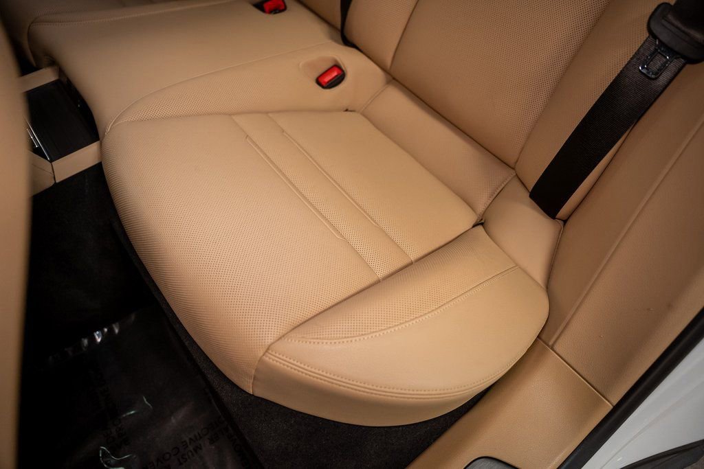 Used 2023 Porsche Panamera Platinum Edition image 37