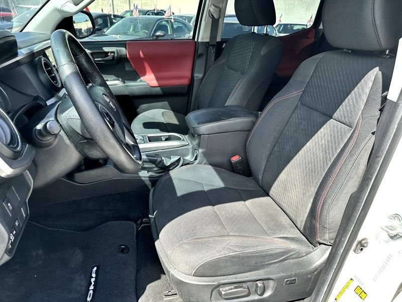 Used 2023 Toyota Tacoma SR5 RWD image 13