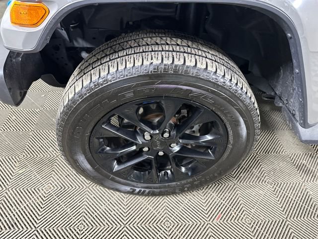 Used 2023 Jeep Wrangler Unlimited Sahara w/ Cold Weather Group image 9