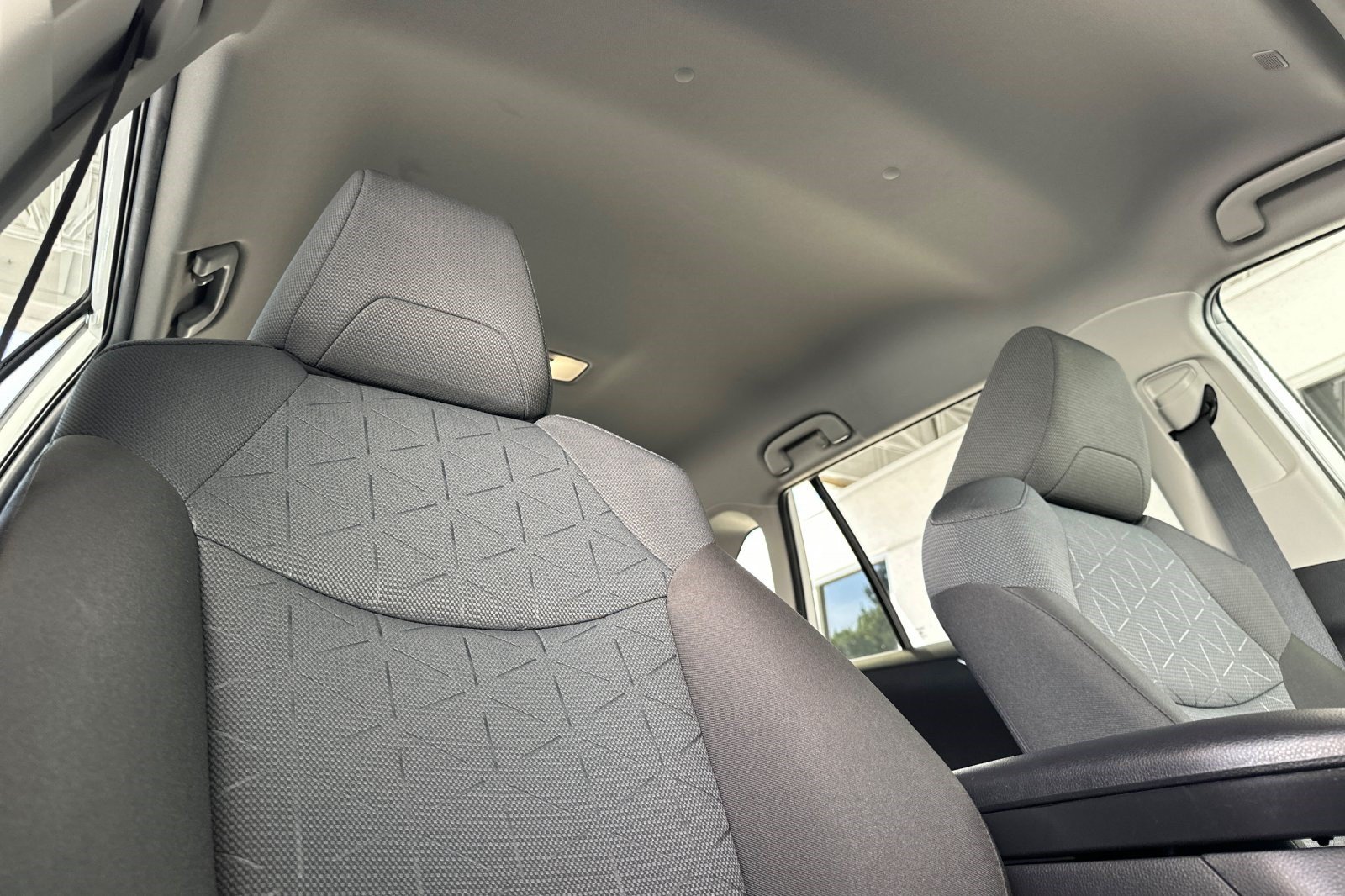 Used 2025 Toyota RAV4 XLE w/ Weather Package FWD image 21
