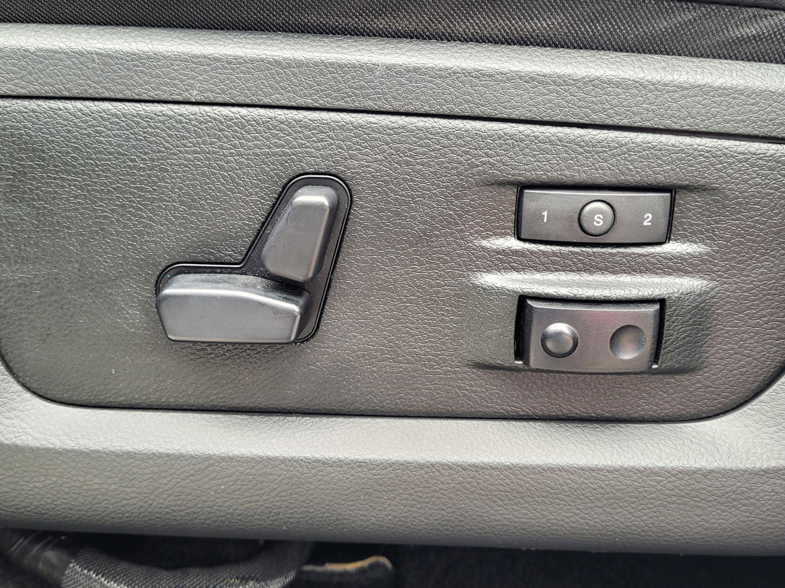 Used 2018 RAM 2500 Laramie image 14