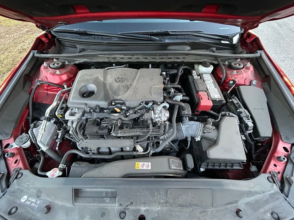 Used 2024 Toyota Camry SE image 11