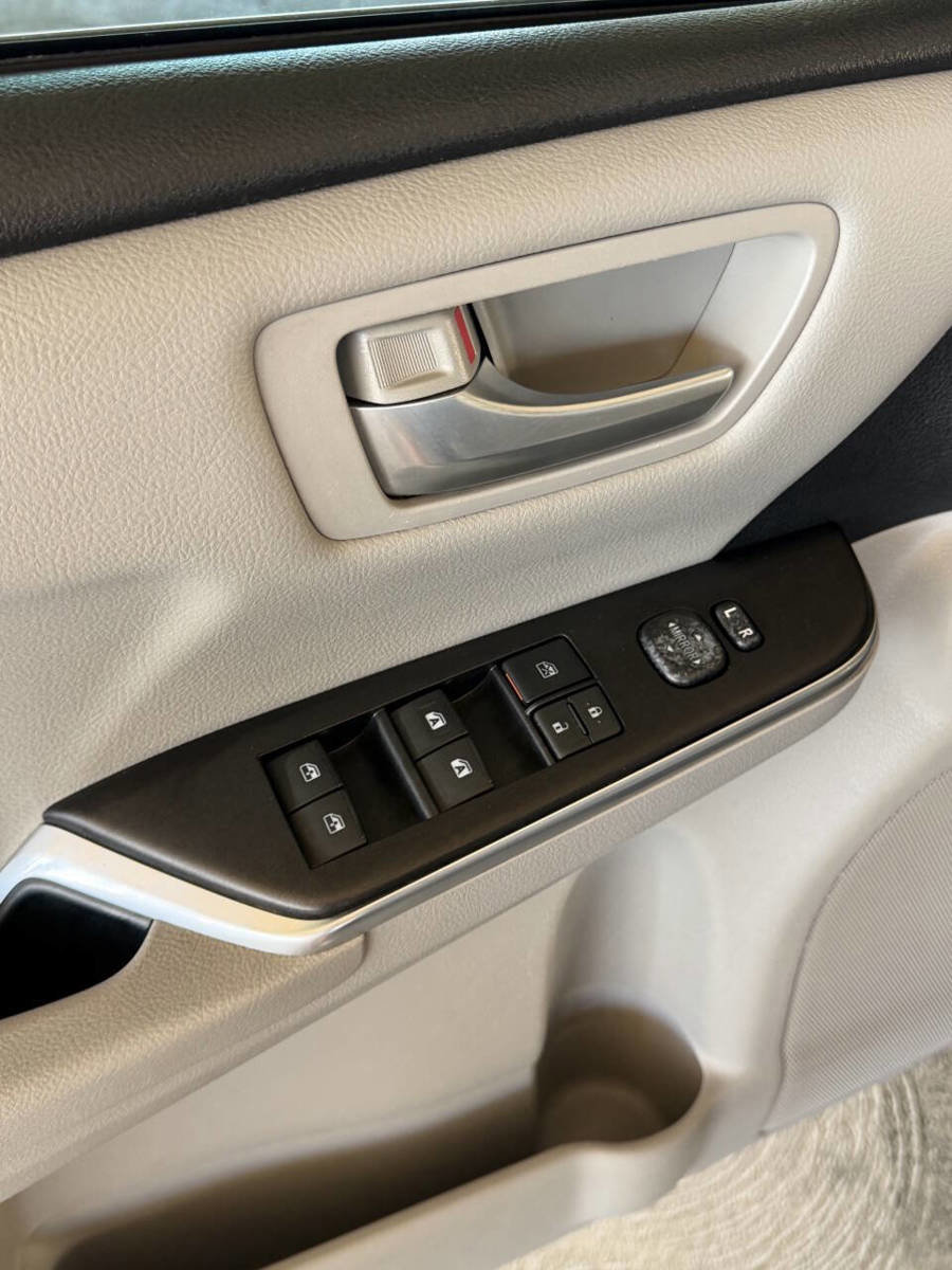 Used 2017 Toyota Camry XLE image 17