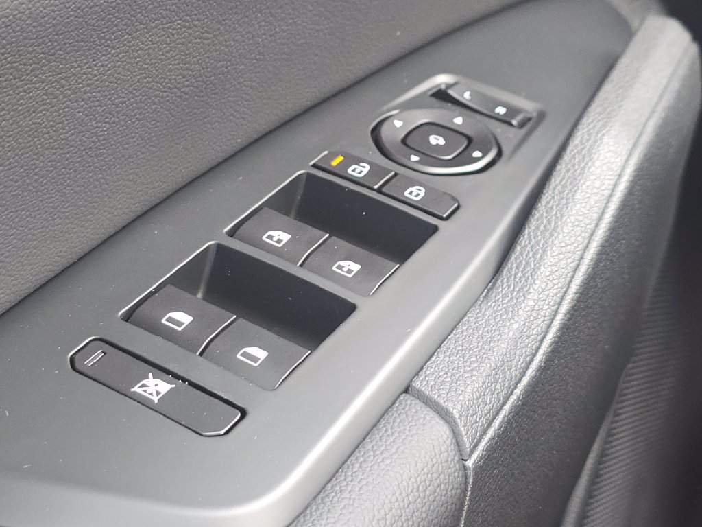 New 2026 Kia Sportage X-Line w/ X-Line Technology Package AWD/4WD image 28