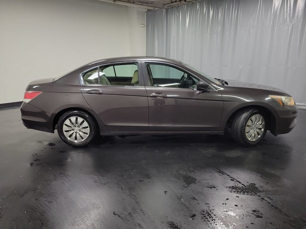 Used 2011 Honda Accord LX image 9