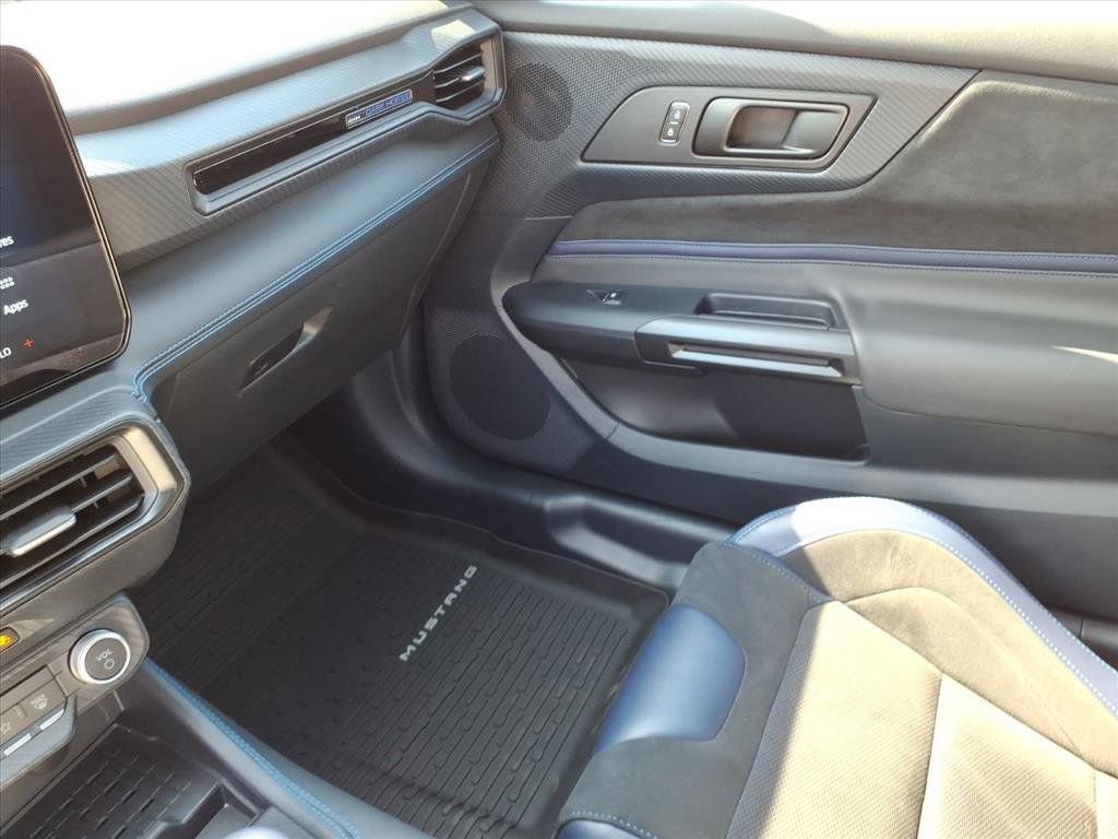 Used 2024 Ford Mustang Dark Horse image 29