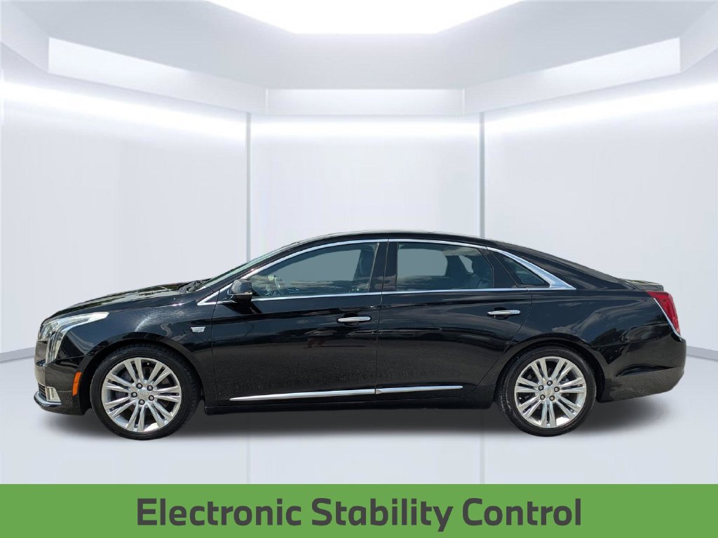 Used 2019 Cadillac XTS Luxury FWD image 2