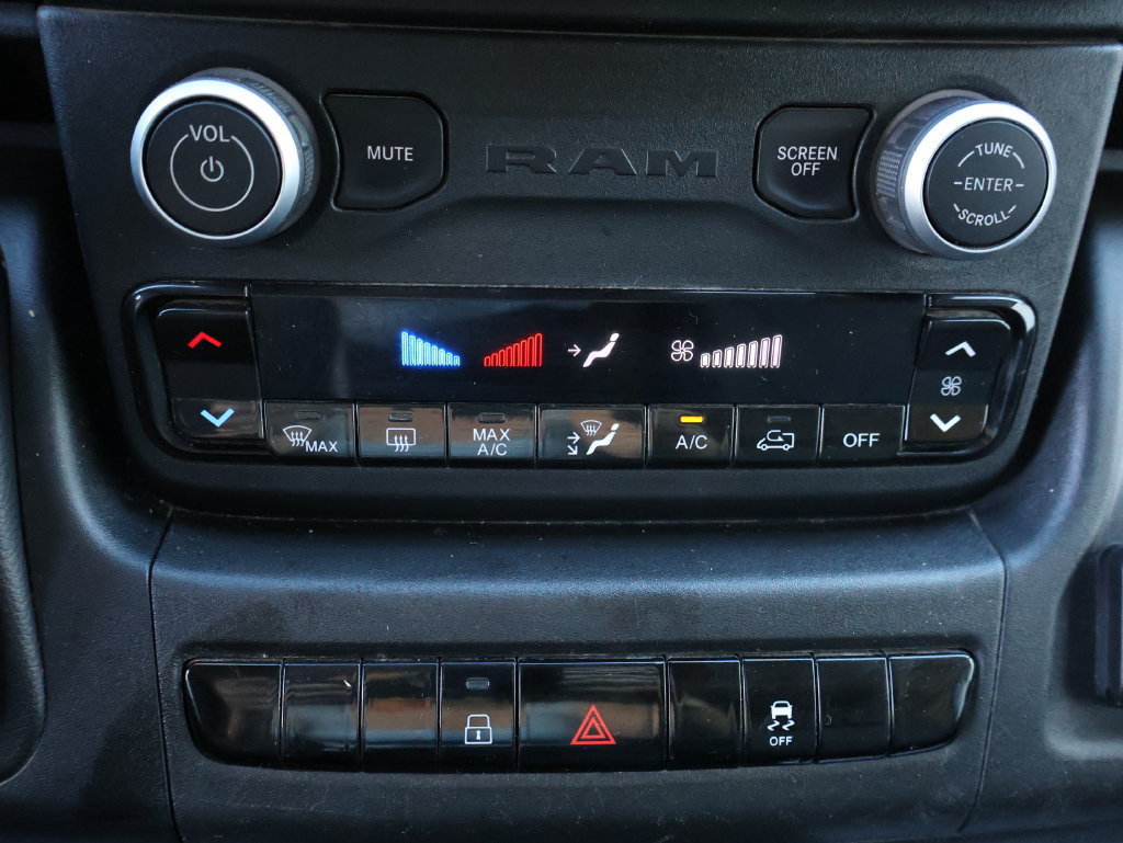 Used 2024 RAM ProMaster 2500 w/ Premium Convenience Group FWD image 24