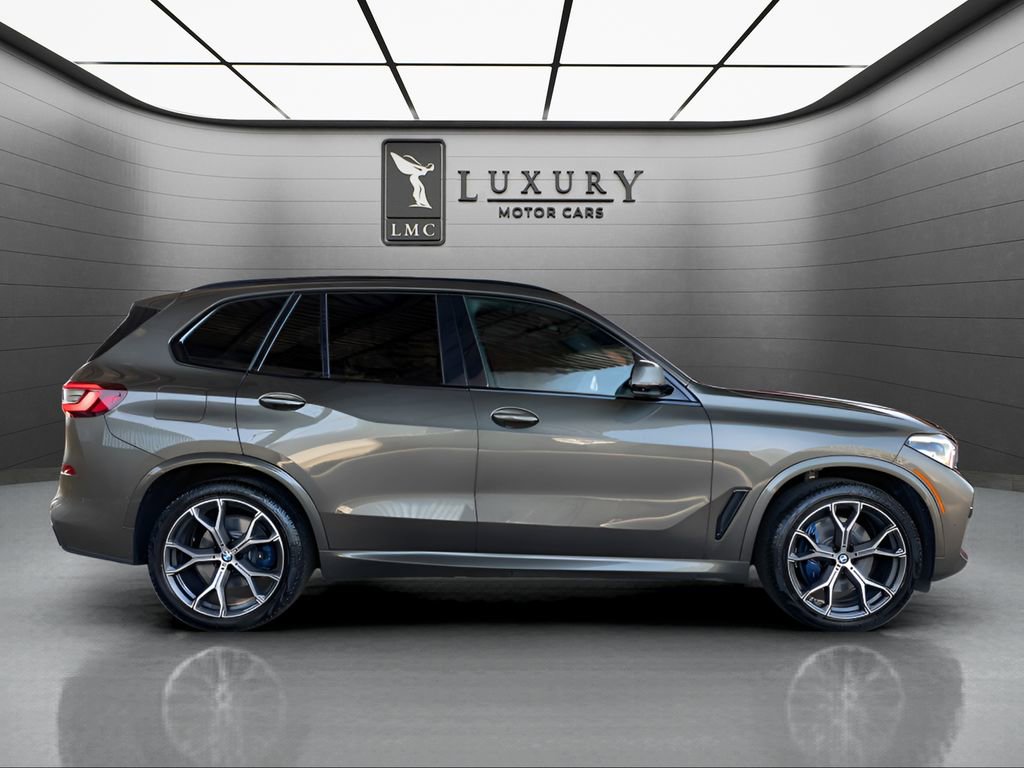 Used 2022 BMW X5 xDrive40i w/ M Sport Package AWD/4WD image 9